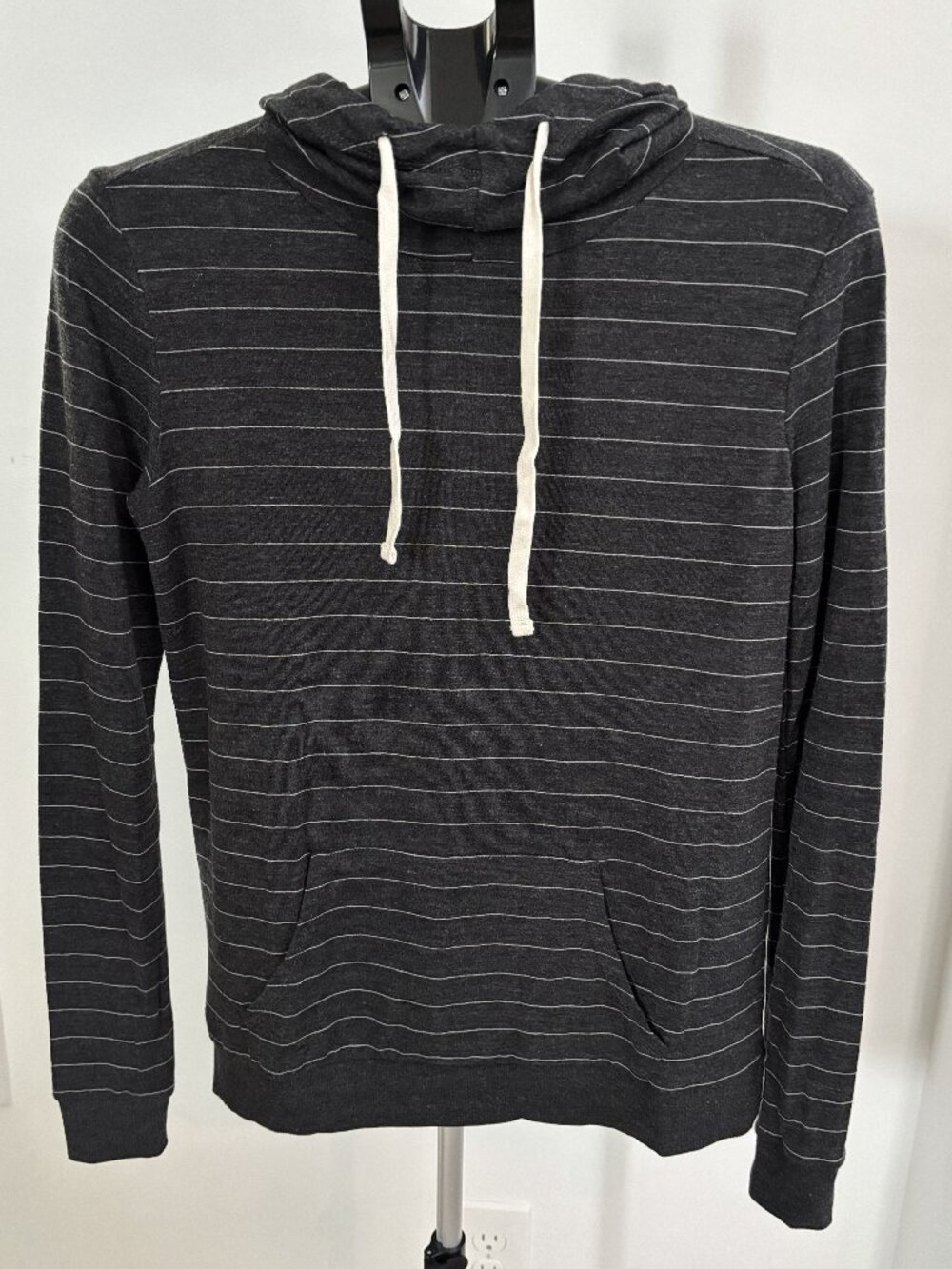 women's Super soft casual hoodie by Workshop NEW size XS